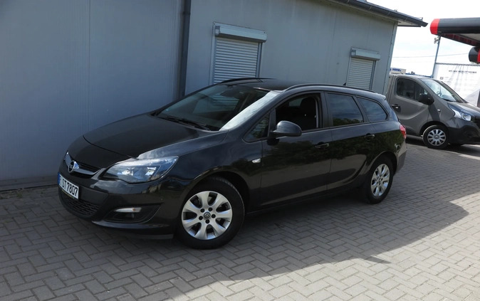 Opel Astra cena 28900 przebieg: 200000, rok produkcji 2015 z Brzeg małe 466